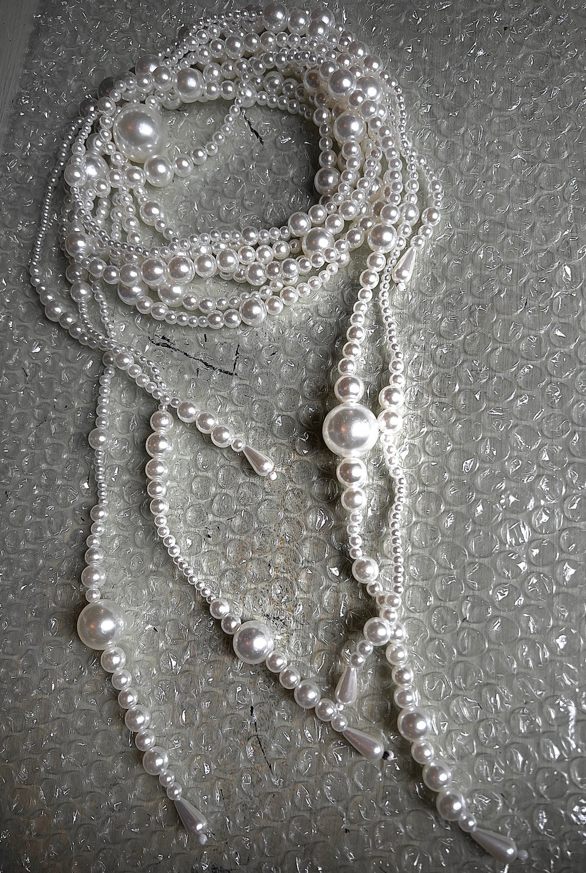 Long pearl necklace