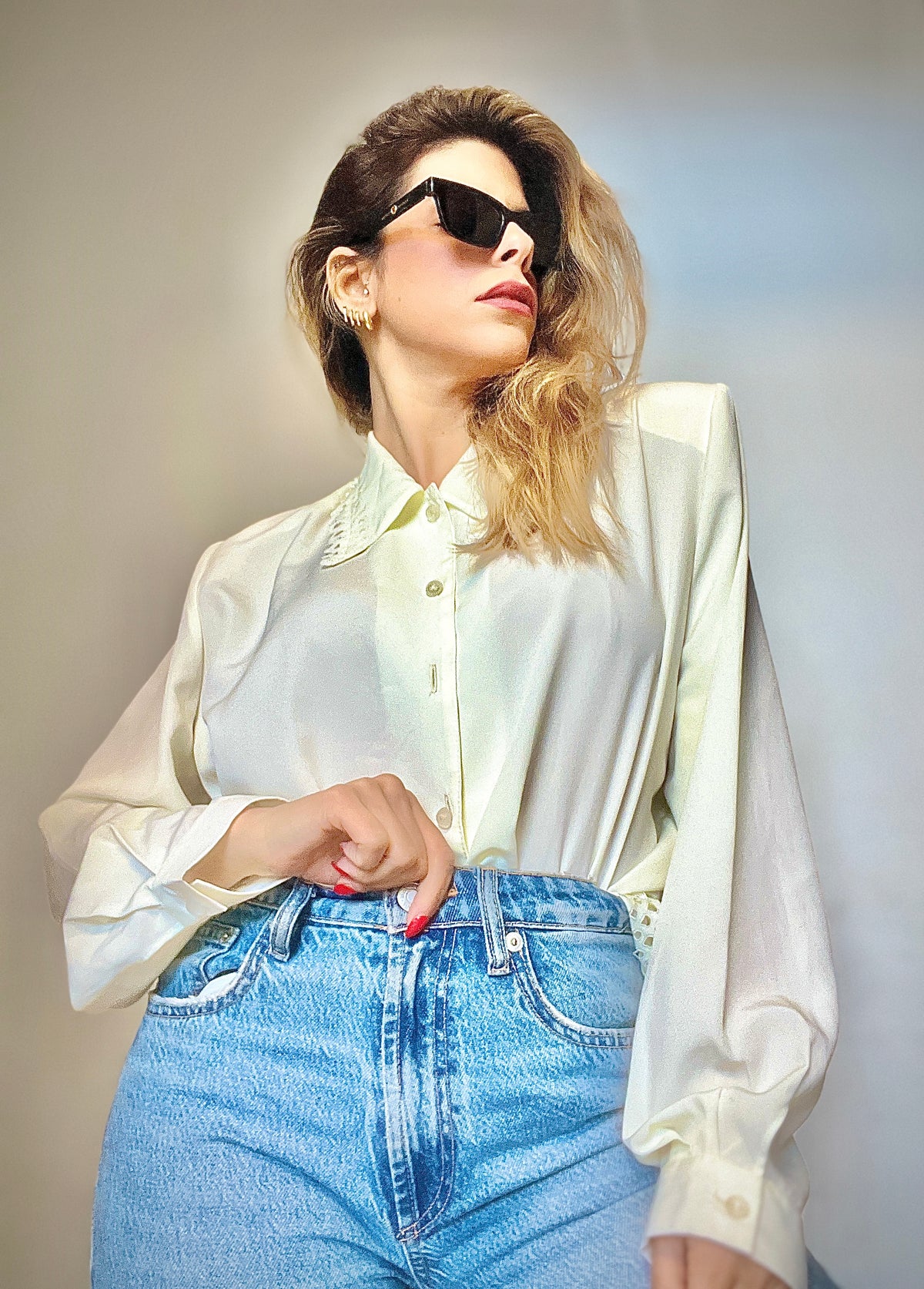 Cream vintage shirt with shoulder pads