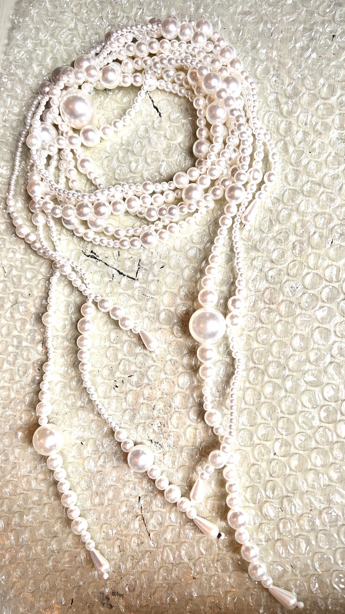 Long pearl necklace