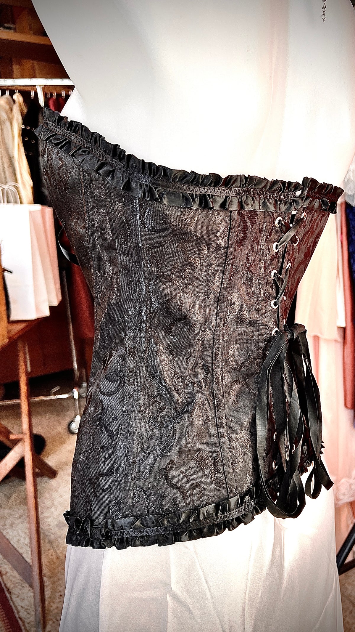 Black tie corset