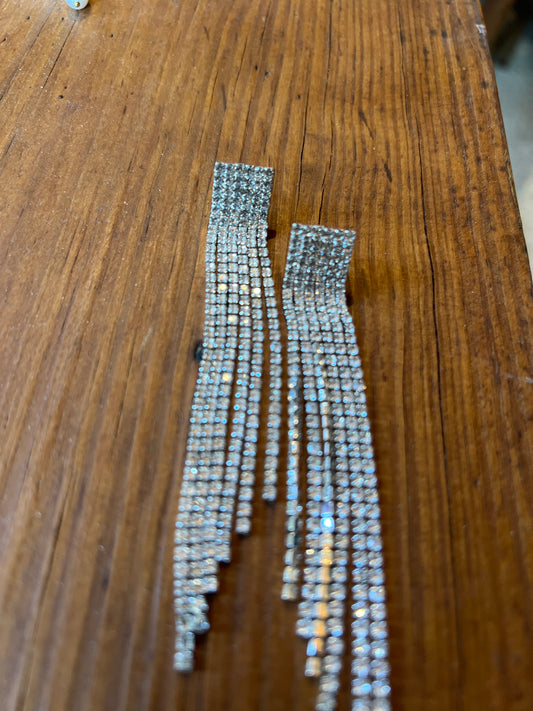 Long zircon earrings