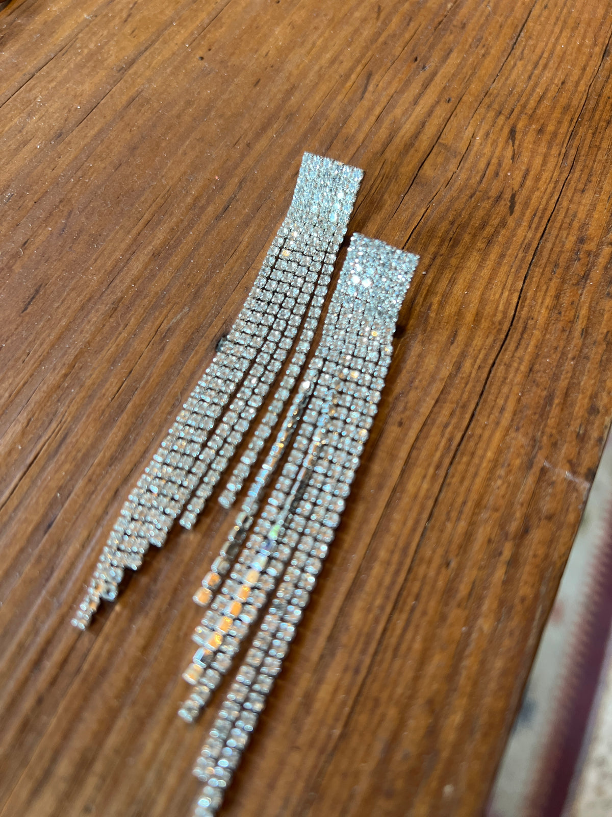 Long zircon earrings