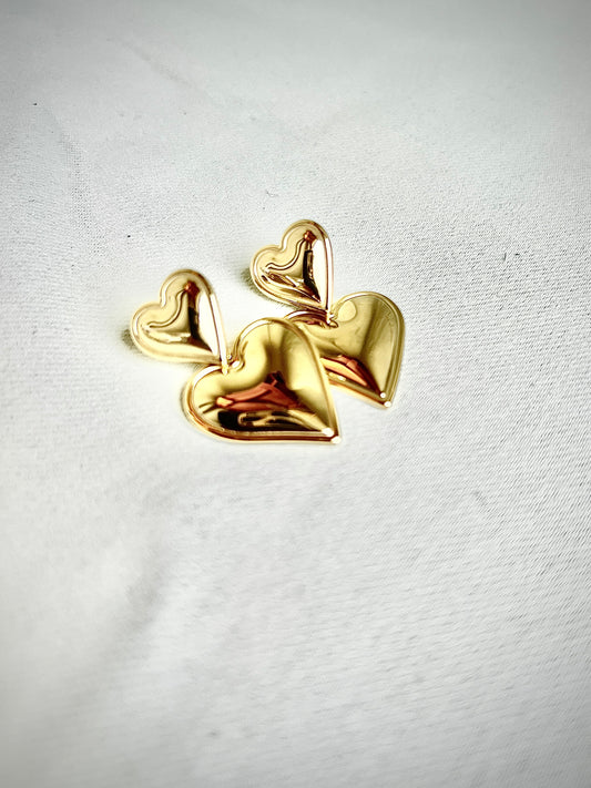 Retro gold heart earrings with holes, Rose model