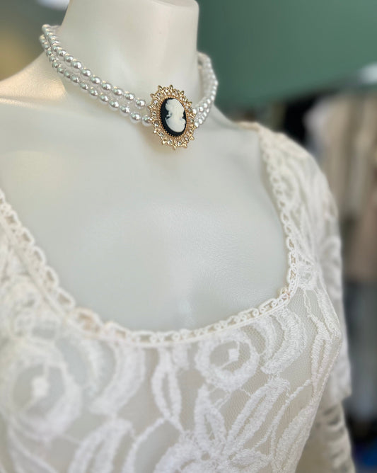 Tzila's Pearl Brooch Necklace