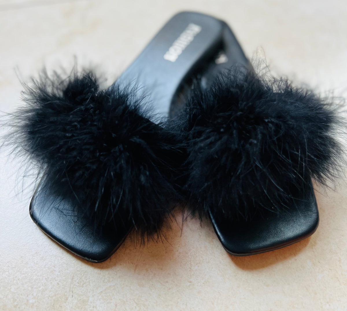 Black Fur Flat-Shoes