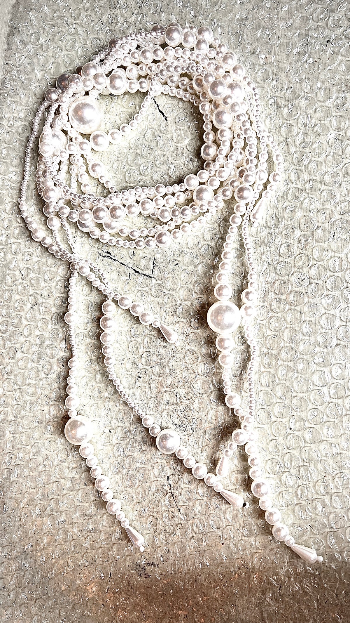 Long pearl necklace