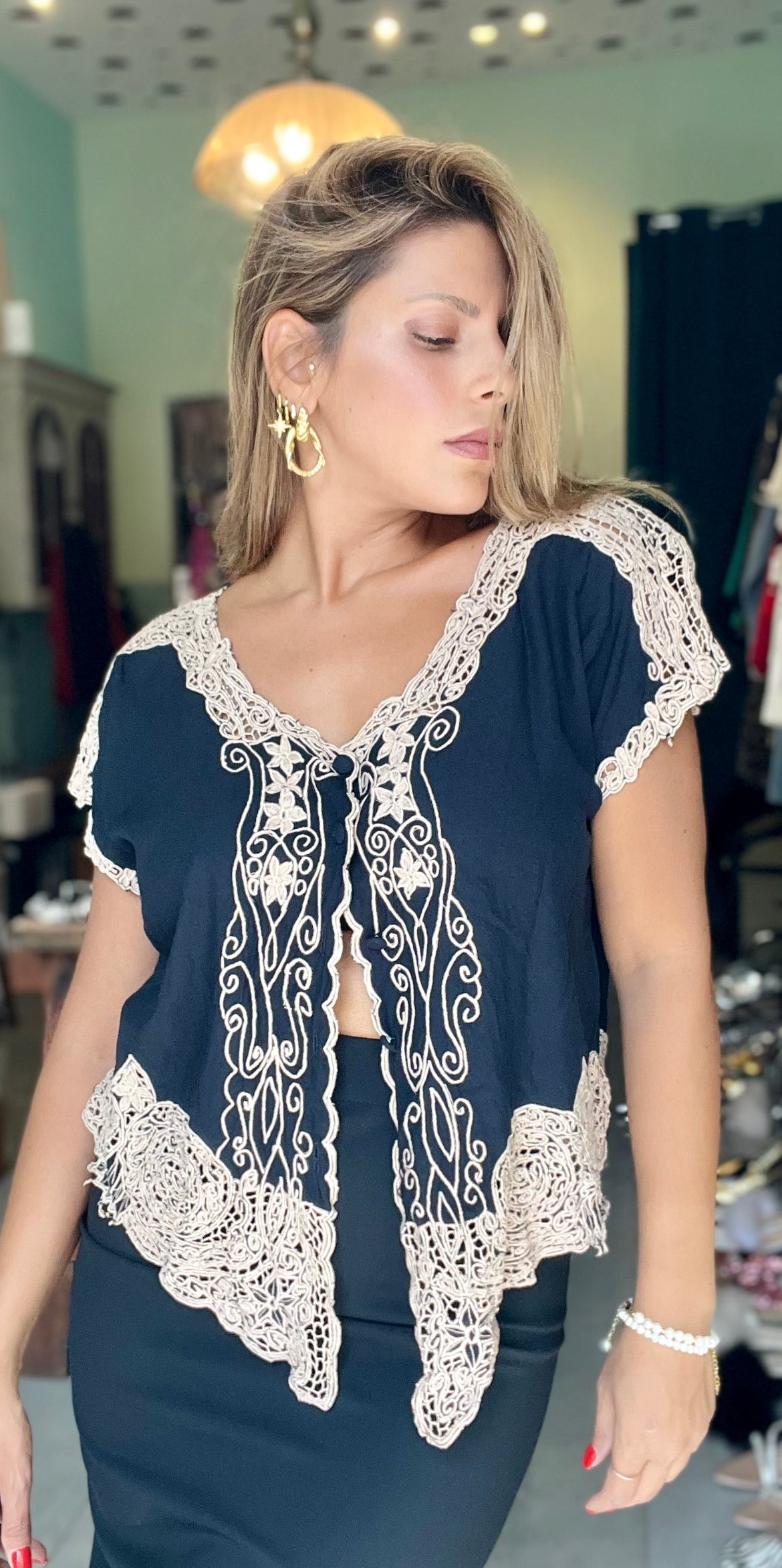 Black & White Embroidery Short-Sleeve Vintage Top