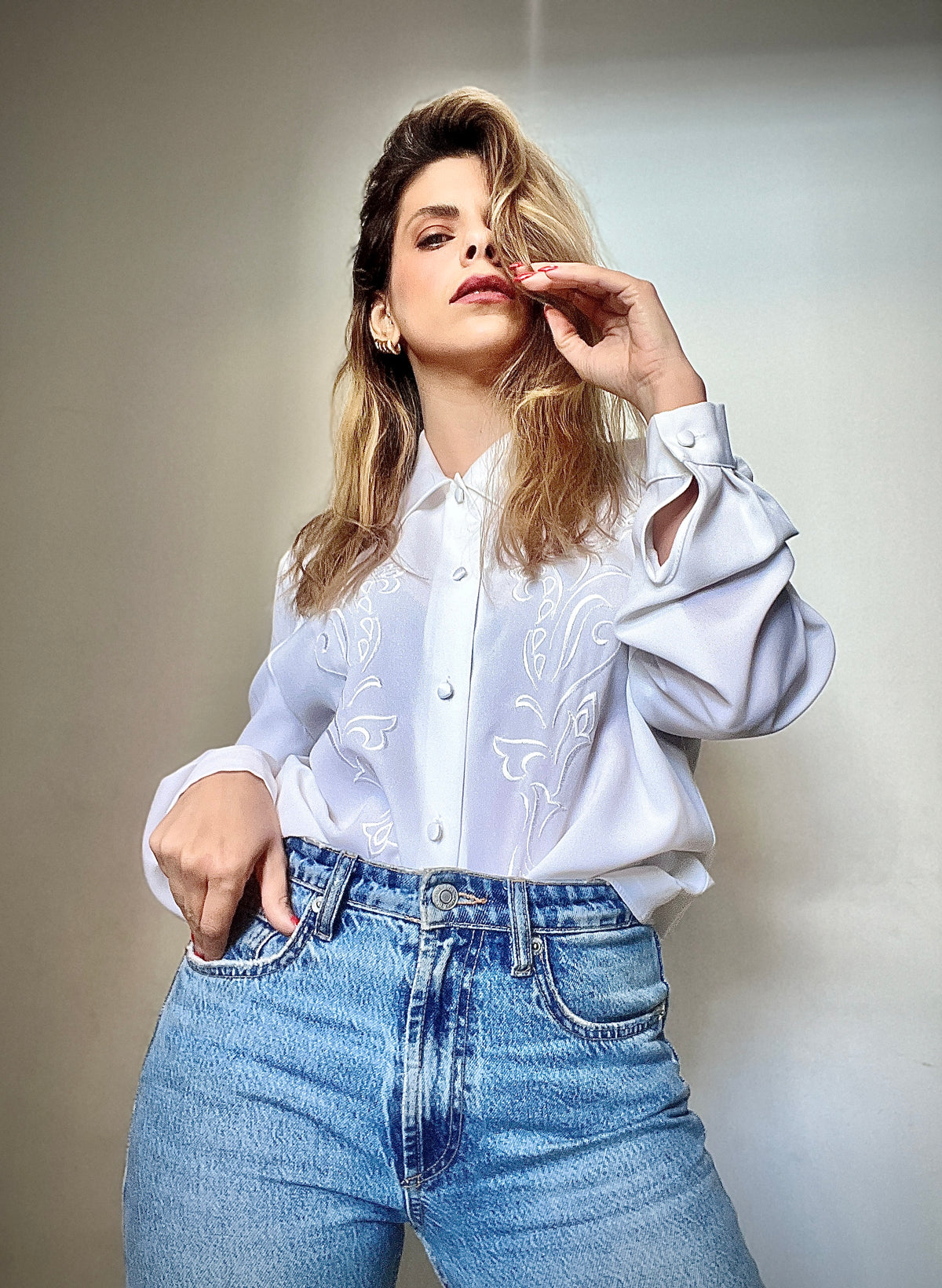 A white vintage shirt