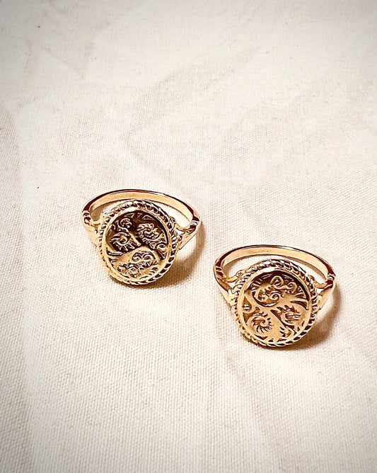 Gold Plated Ring with Engraving - Retro Style