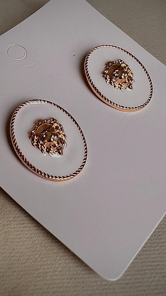 White and gold retro earrings
