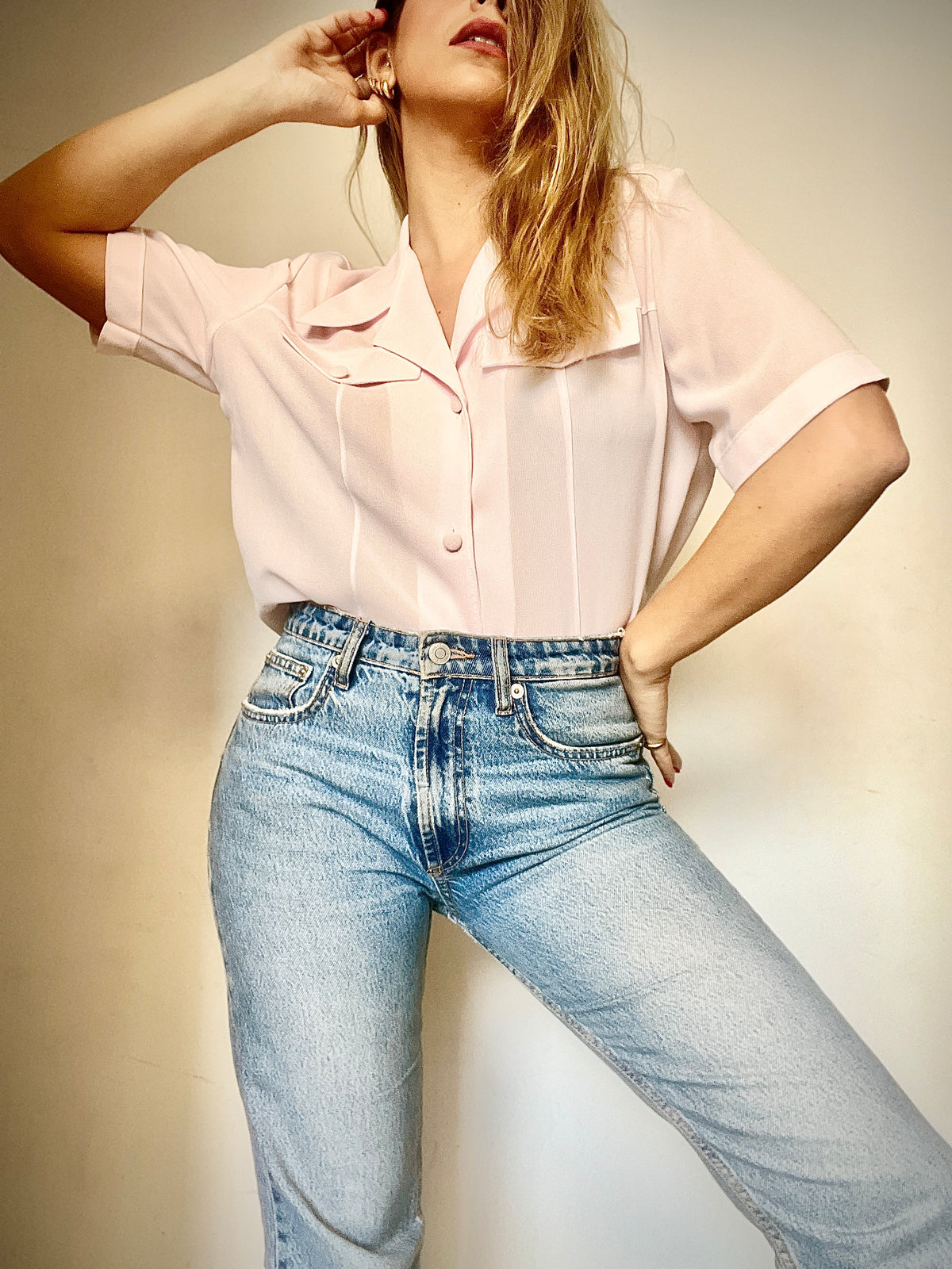 Short light pink vintage shirt