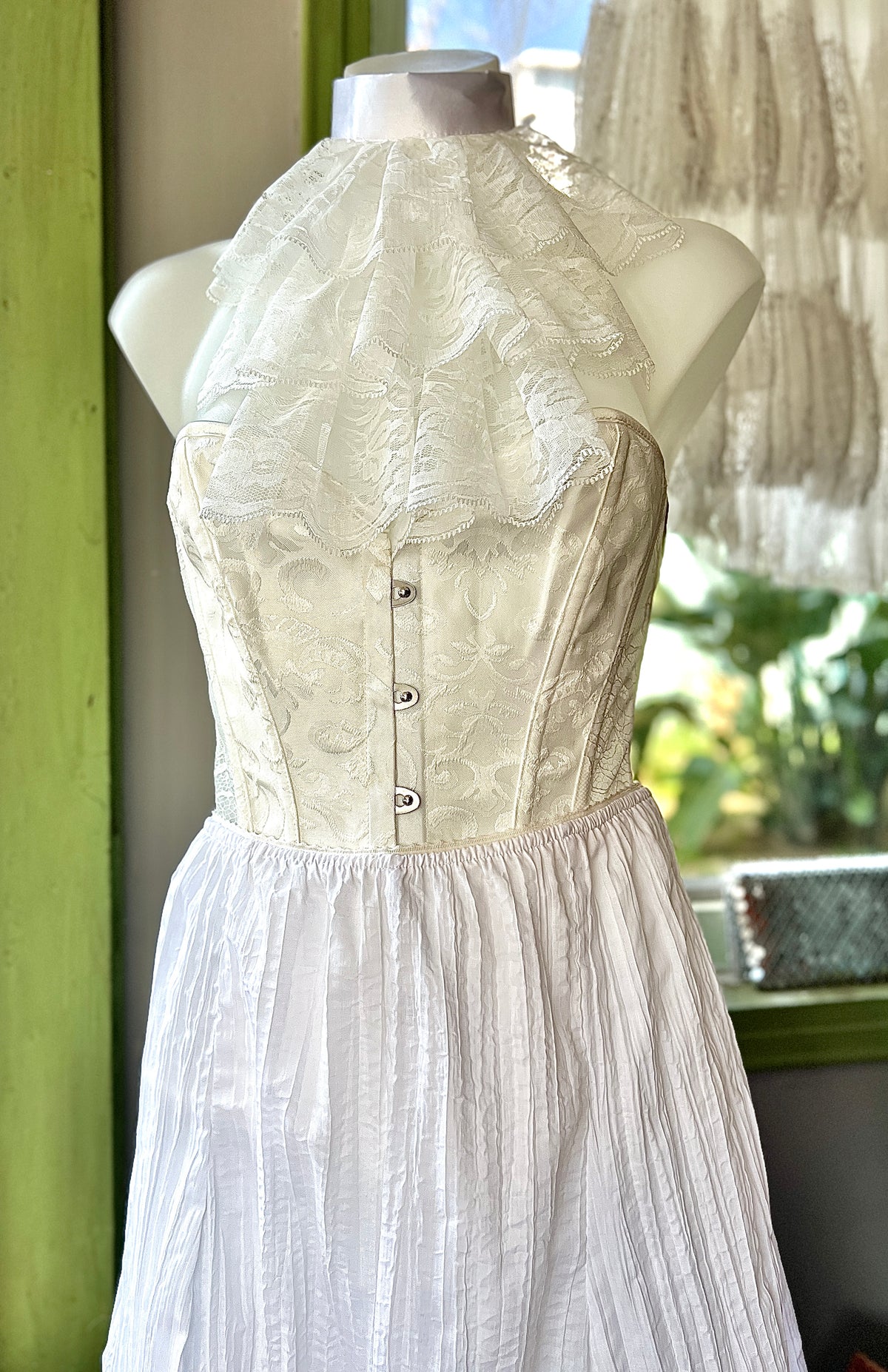 Louis vintage lace collar