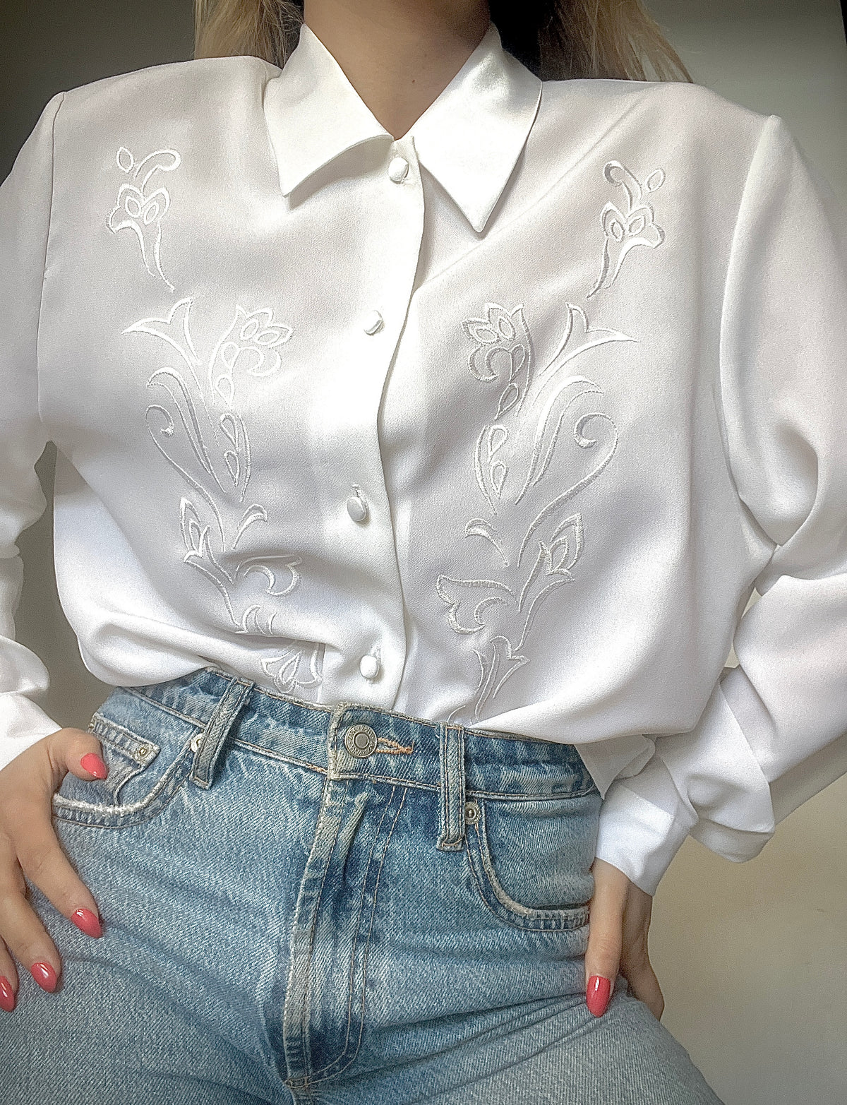A white vintage shirt