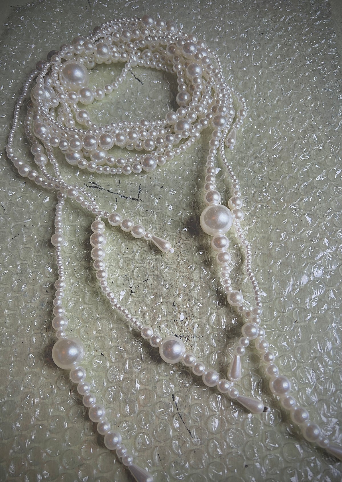Long pearl necklace