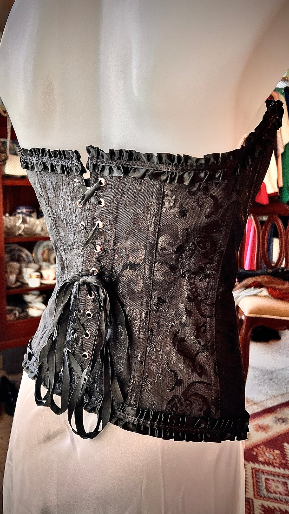 Black tie corset