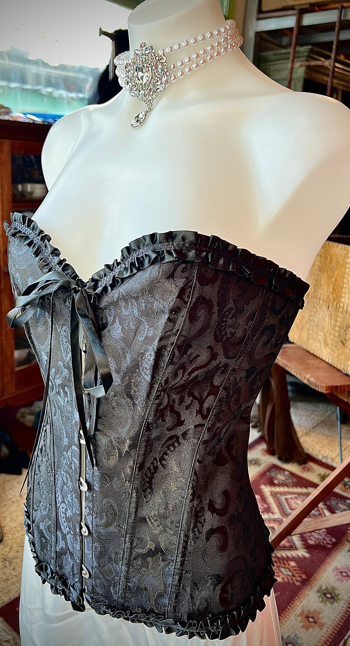 Black tie corset