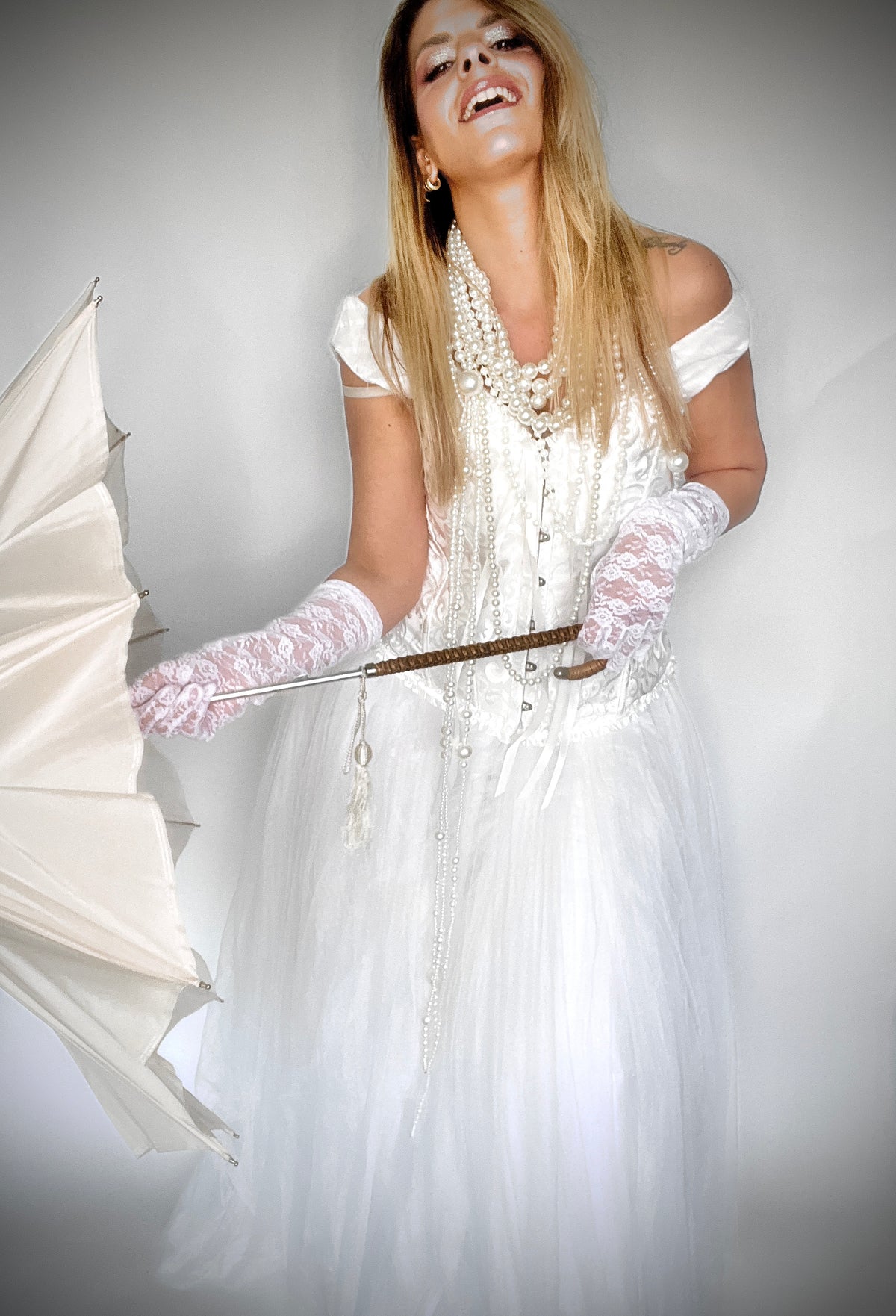 1920s lady bride costume