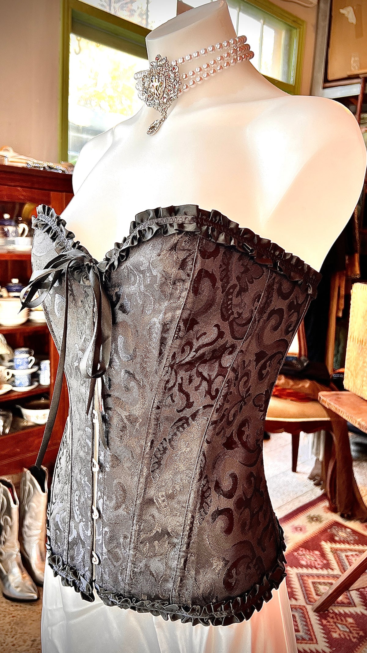 Black tie corset