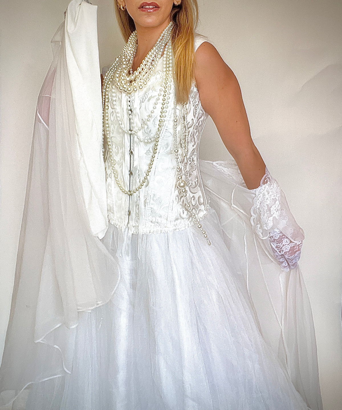 1920s lady bride costume