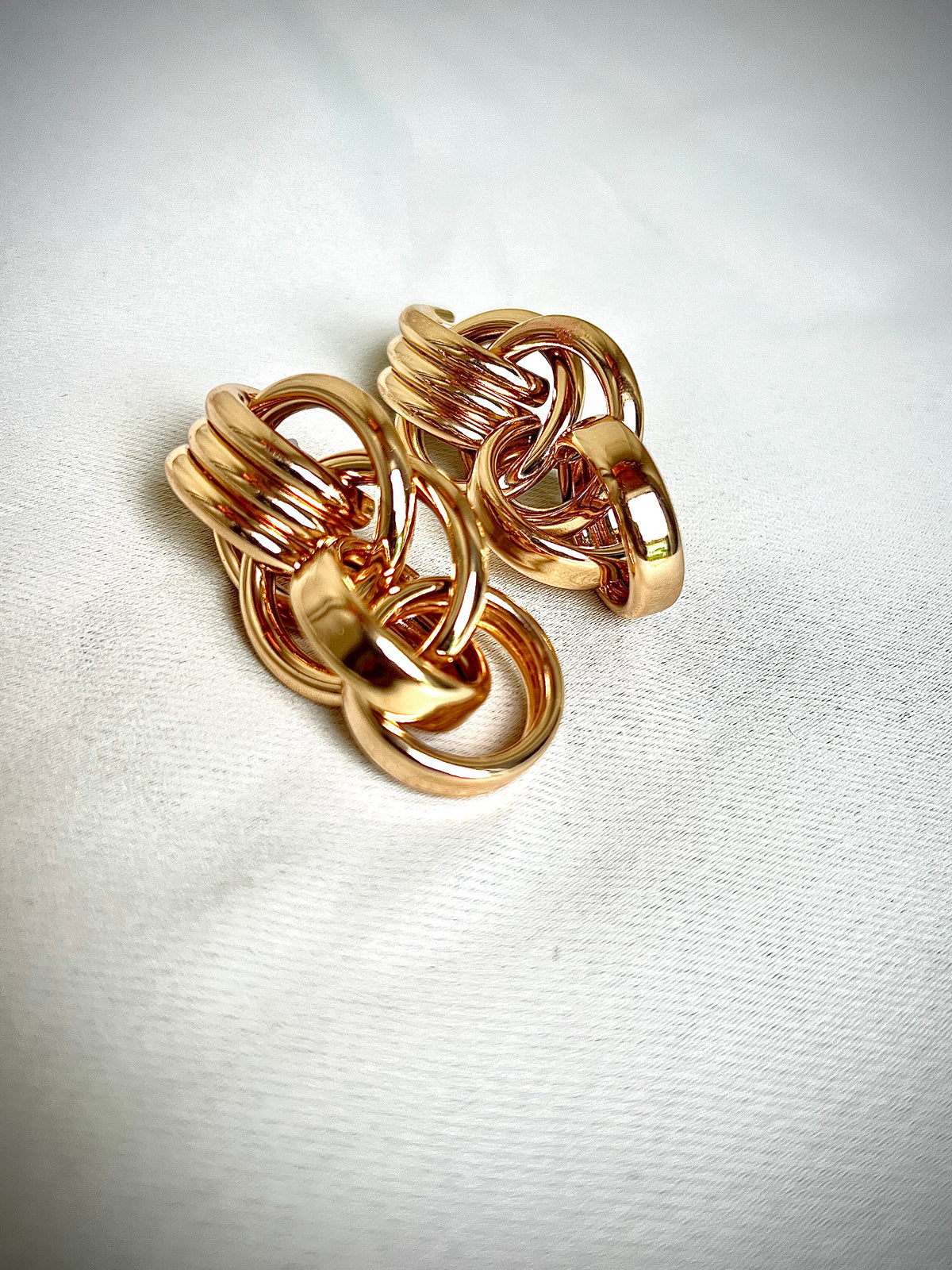 Gold earrings in a retro design