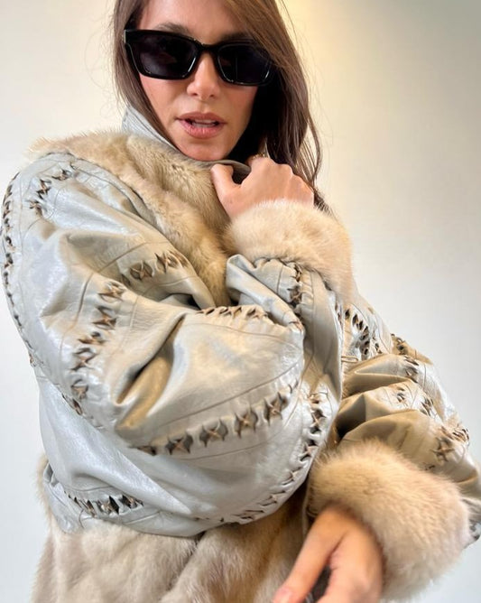 Mid-Length Off-White Leather and Fur Coat