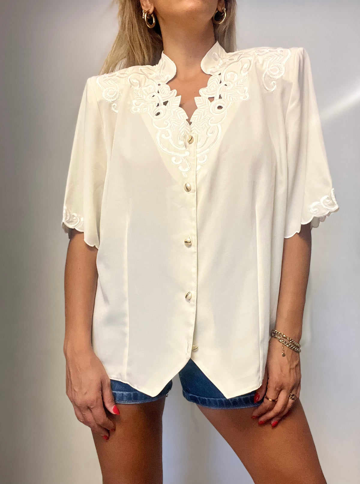 Ora's Short-Sleeve White Shirt