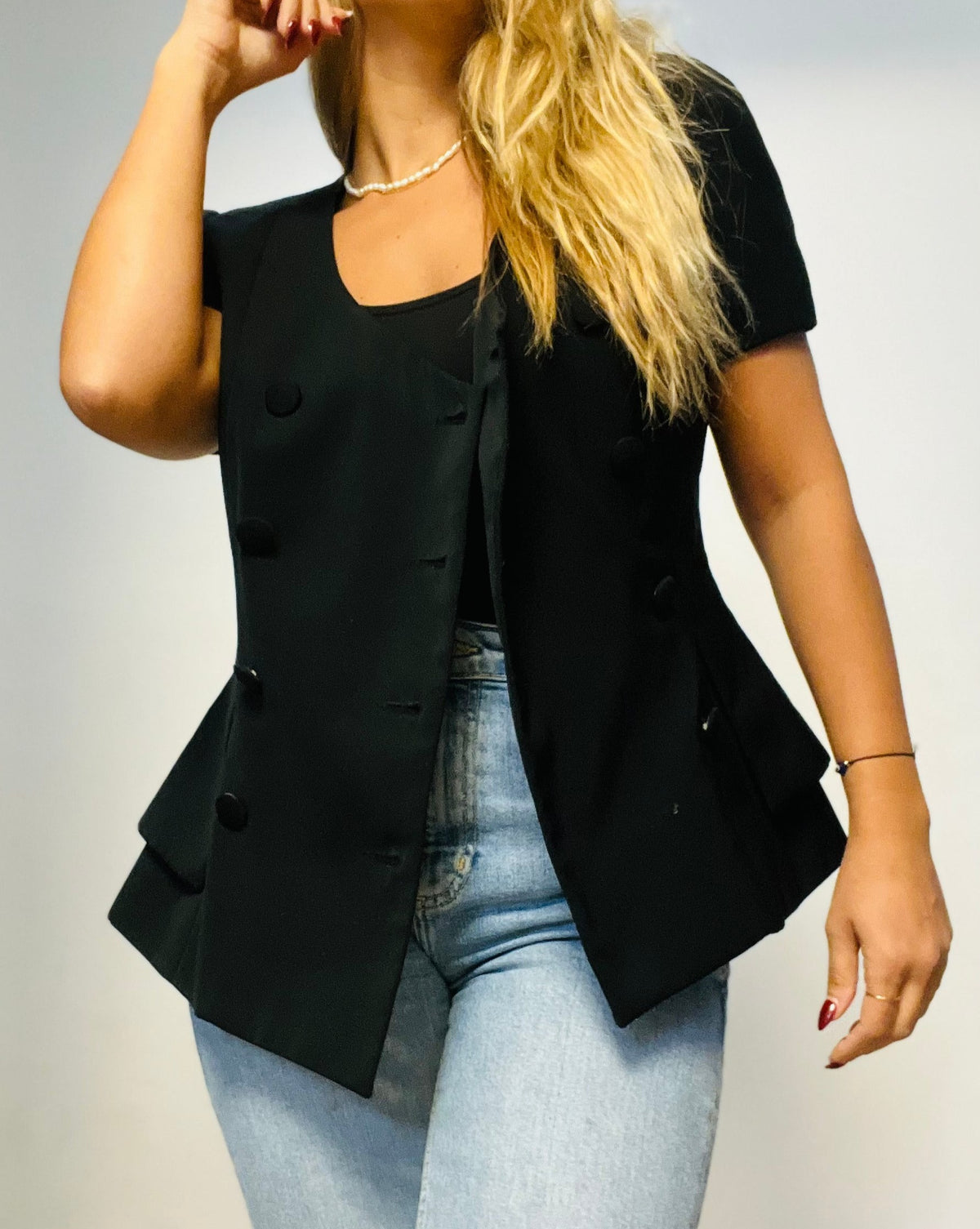 Black Short-Sleeve Double-Buttons Vest